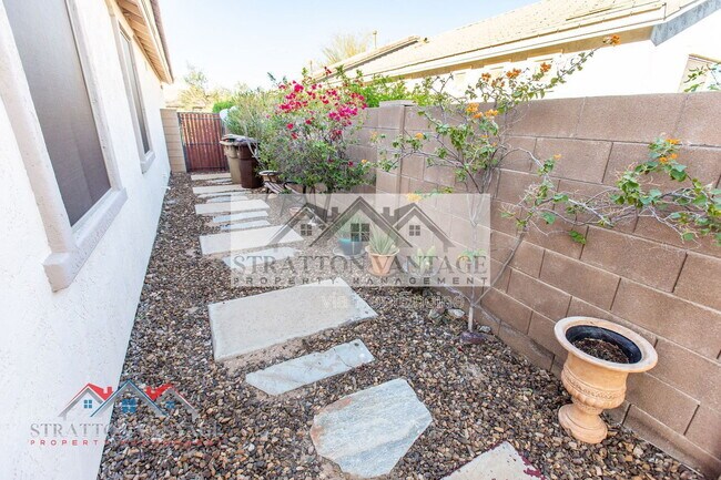 Building Photo - 12687 W Lowden Rd