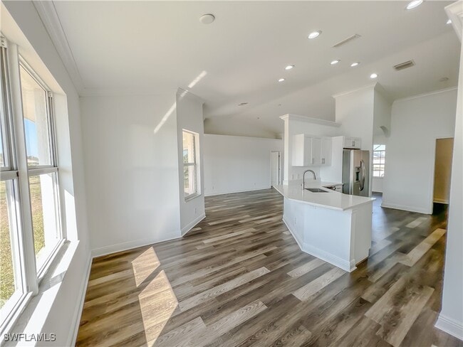 Building Photo - 3303 33rd St SW