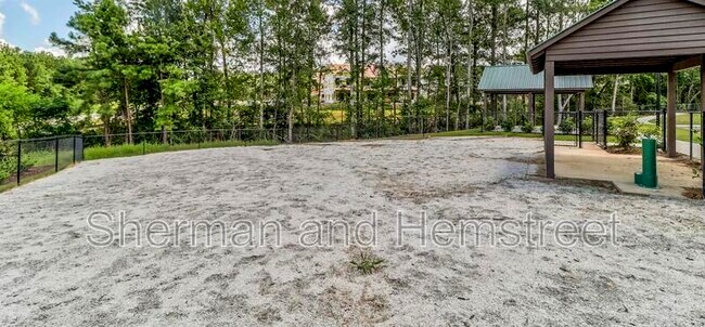 Building Photo - 7038 Hummingbird Dr