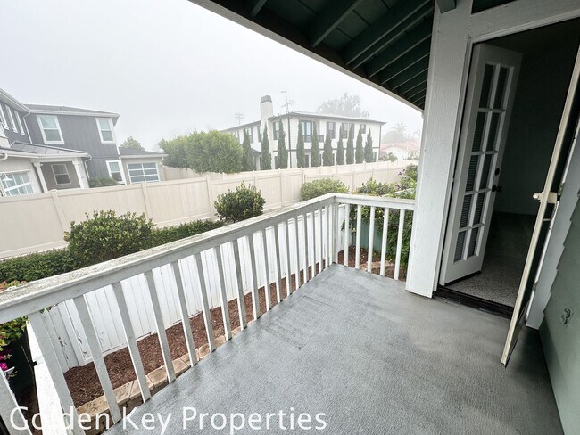 Building Photo - Remodeled Two-Bedroom Townhome in Encinitas Village!