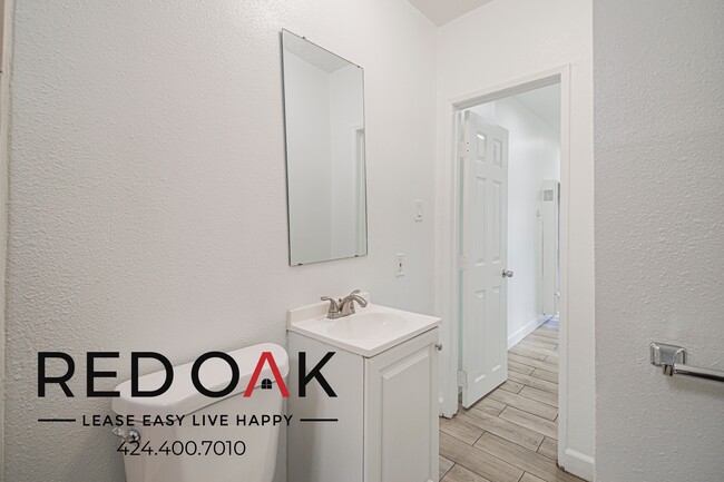 Building Photo - 5905 Bonsallo Ave