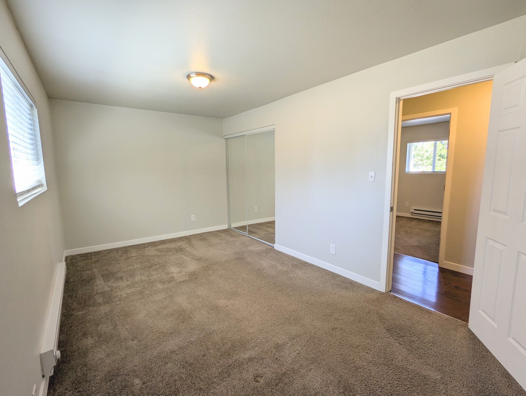 Building Photo - 821 S 117th St