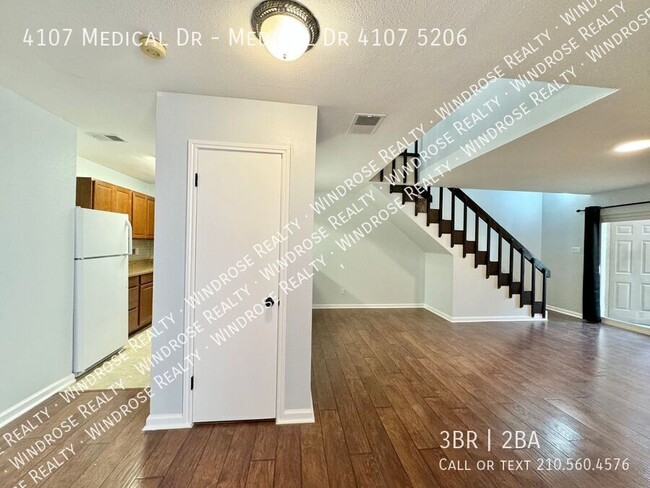 Building Photo - 3 Bedroom 2 Bath Condo in Medical Center!