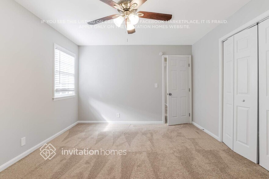 Building Photo - 2157 Rolling View Dr