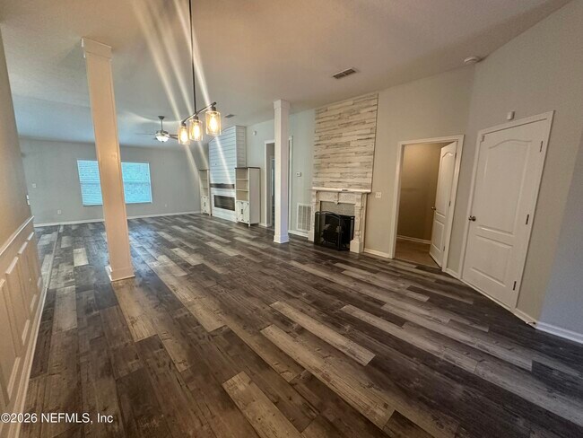 Building Photo - 494 Grampian Highlands Dr