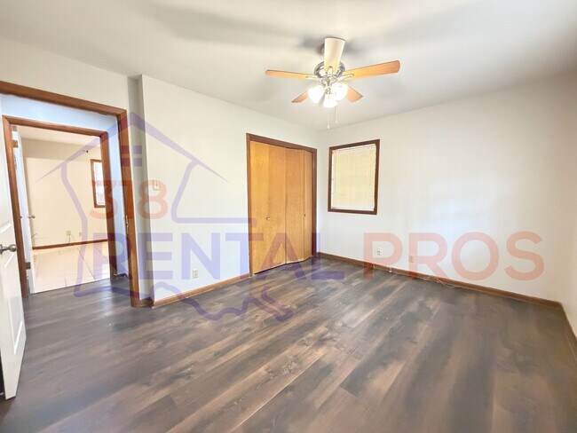 Building Photo - Four Bedroom Two Bath Home