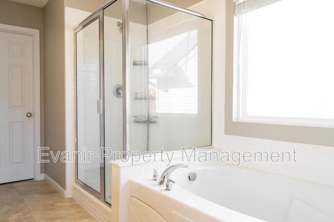 Building Photo - 2257 Murphy Ln E