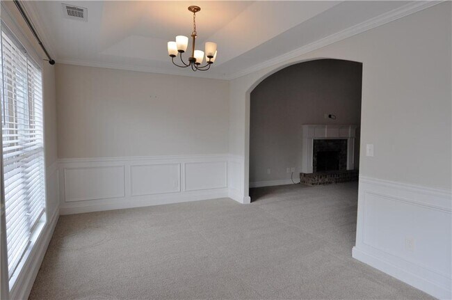 Building Photo - 691 River Mist Cir