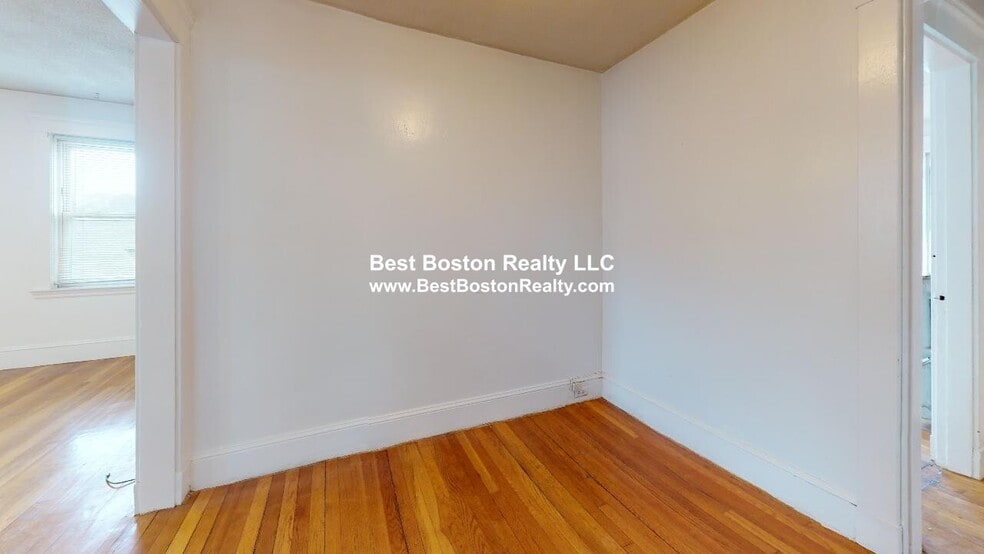 Building Photo - 14 Lincoln Ct