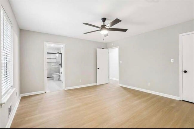 Building Photo - 5500 Gibson Dr