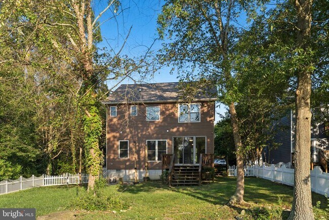 Building Photo - 4922 Lerch Dr