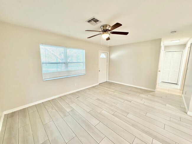 Building Photo - PB - Terrace Avenue Land Trust (2645 TA)