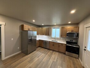 Building Photo - Fully Renovated- 1 bedroom 1 bathroom ADU