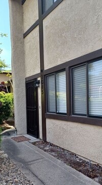 Building Photo - Modern Arroyo Grande Condo with Country Views