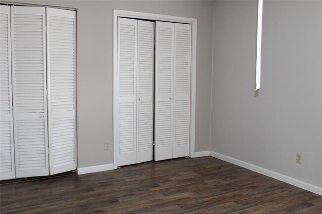 Building Photo - 6001 Reims Rd