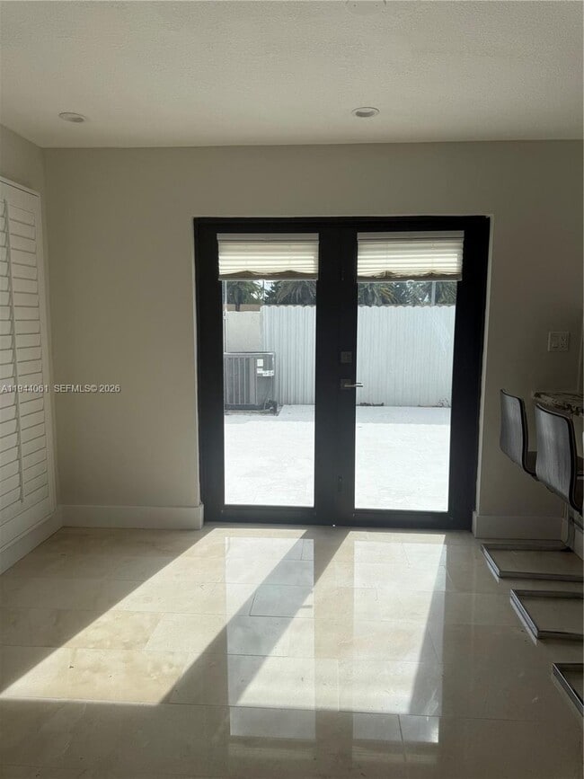 Building Photo - 9300 SW 7th Ln