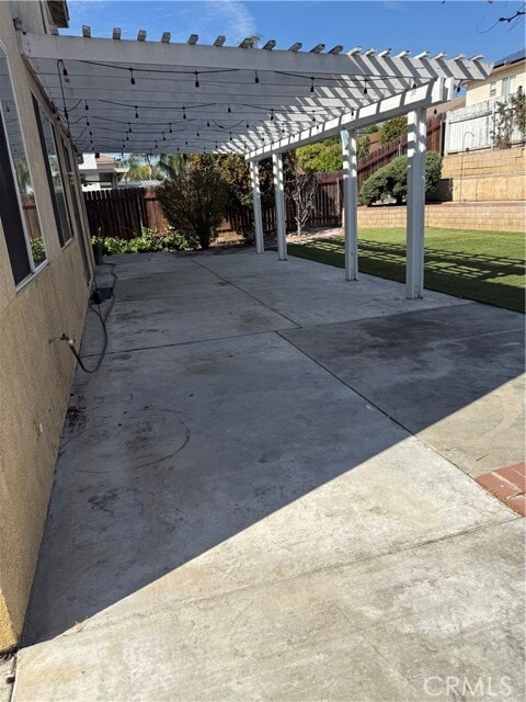 Building Photo - 865 Tam O'Shanter St