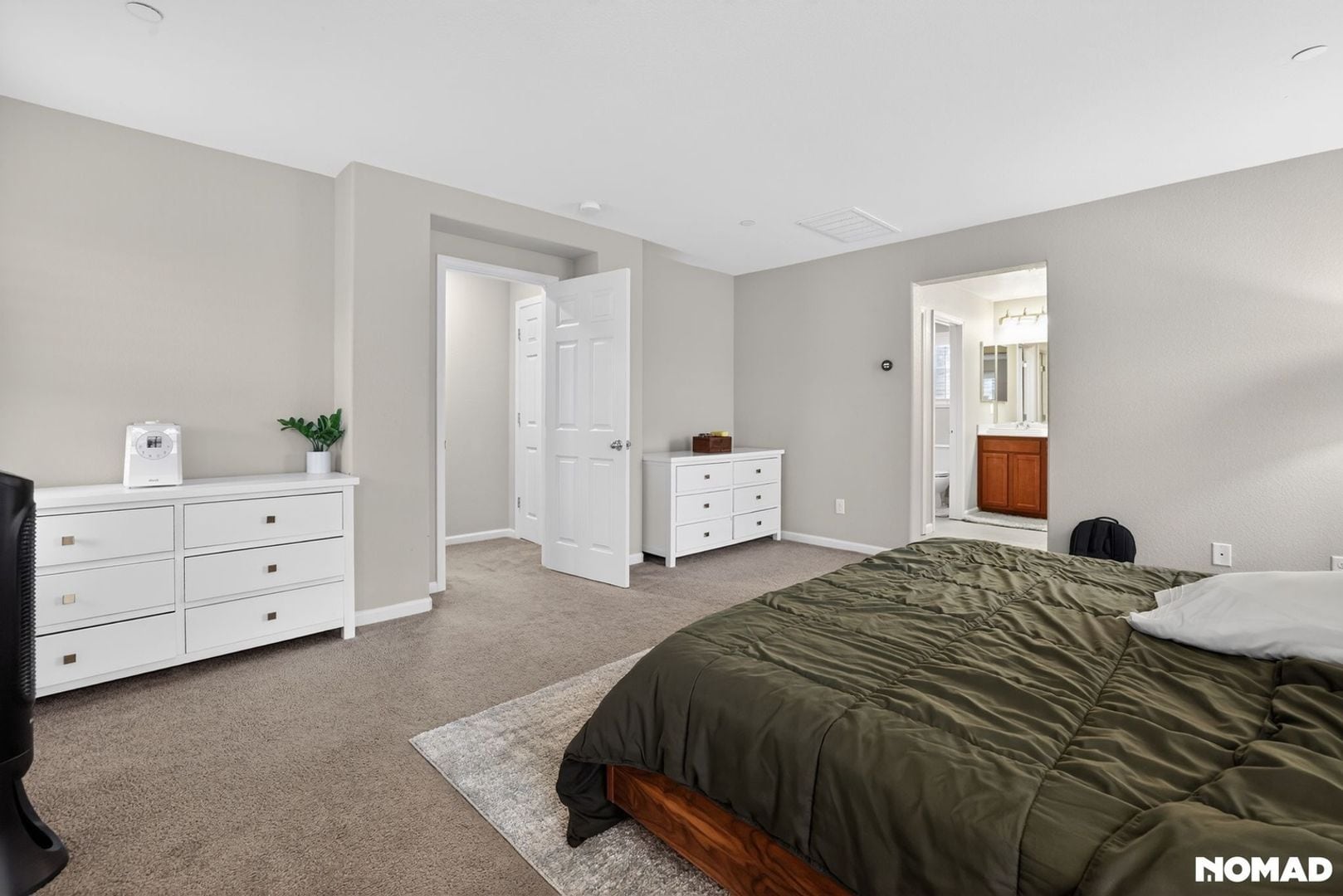 Building Photo - 5309 Ocean Ln