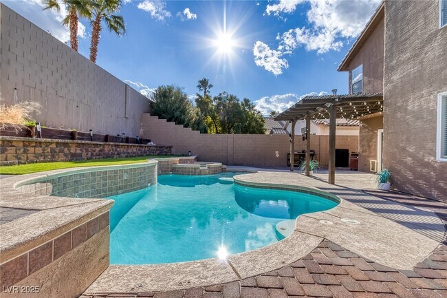Building Photo - 1481 Rancho Ridge Dr