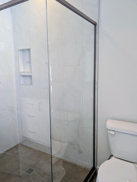 Building Photo - 35 2nd Ave SE