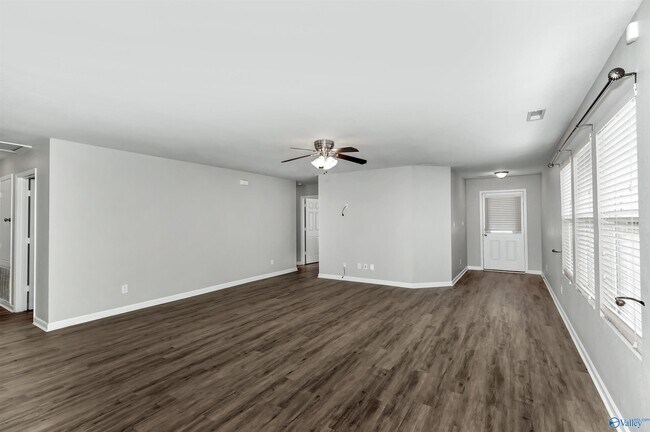 Building Photo - 325 Kenneth Blvd NW