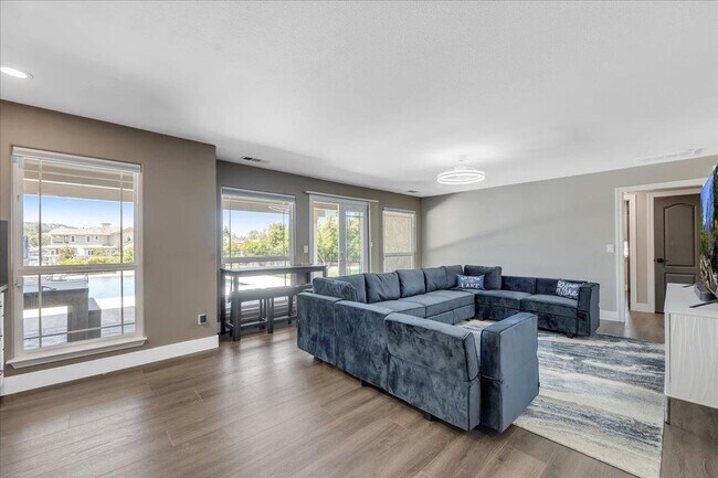 Building Photo - Luxury Lakefront Retreat with Pool, Hot Tu...