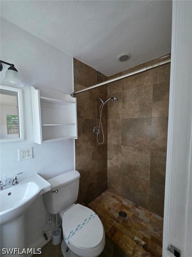 Building Photo - 2103 Unity Ave