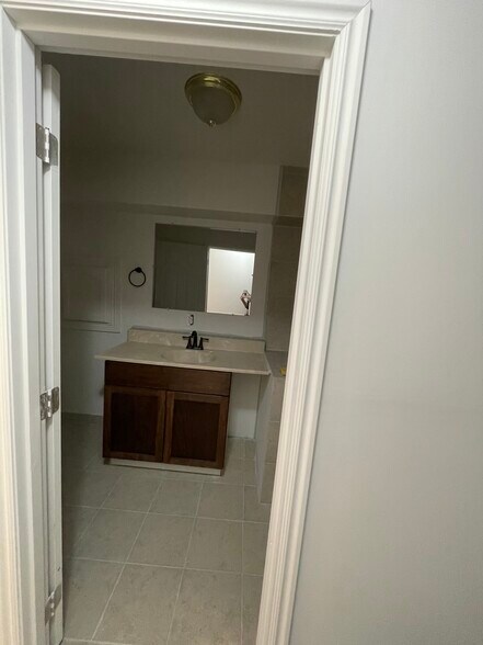 Building Photo - 473 S 380 W