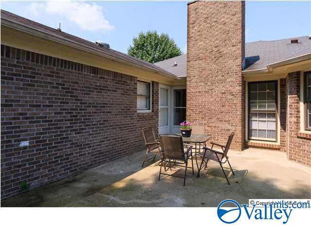 Building Photo - 127 Frankie Ln