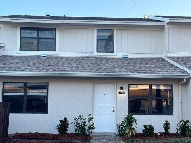 Primary Photo - 5184 Jog Ln