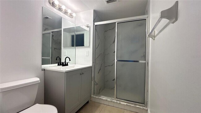 Building Photo - 13903 Timberland Dr