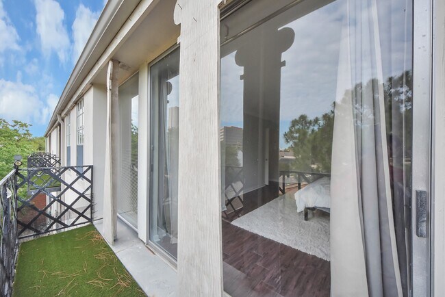 Building Photo - 2333 Bering Dr