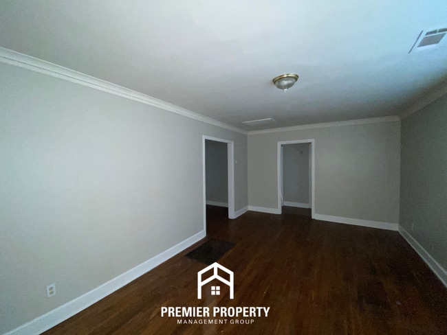 Building Photo - 1716 Warner Ave