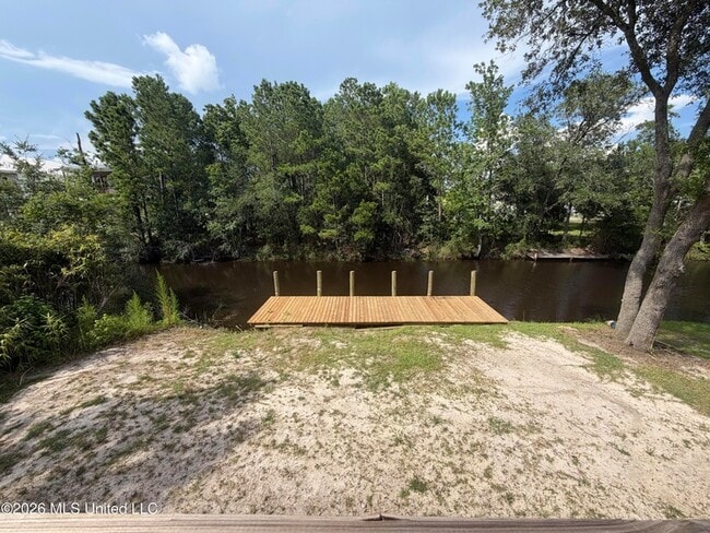 Building Photo - 4060 Cardinal St