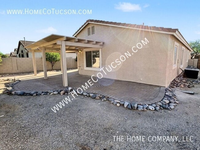 Building Photo - 12317 N Kylene Canyon Dr