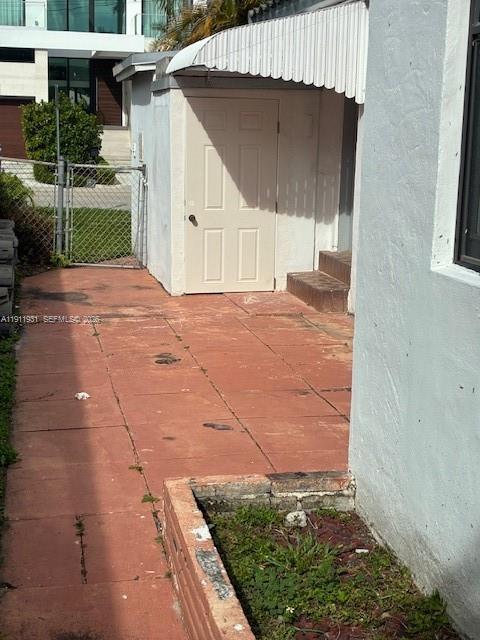 Building Photo - 420 88th St