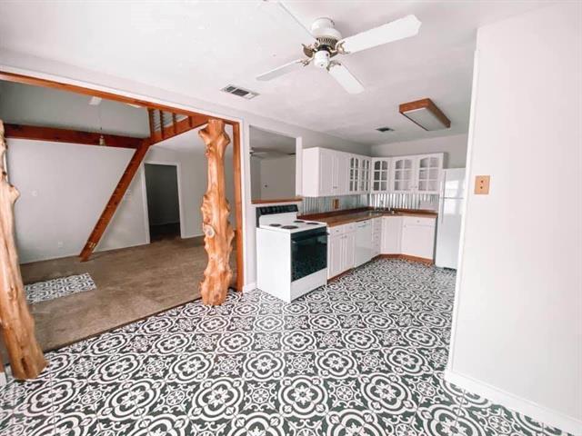 Building Photo - 3040 Country Club Rd