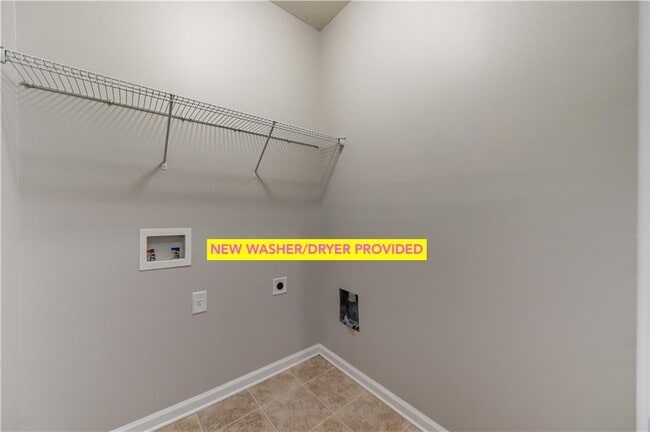 Building Photo - 2390 Mindy Ln