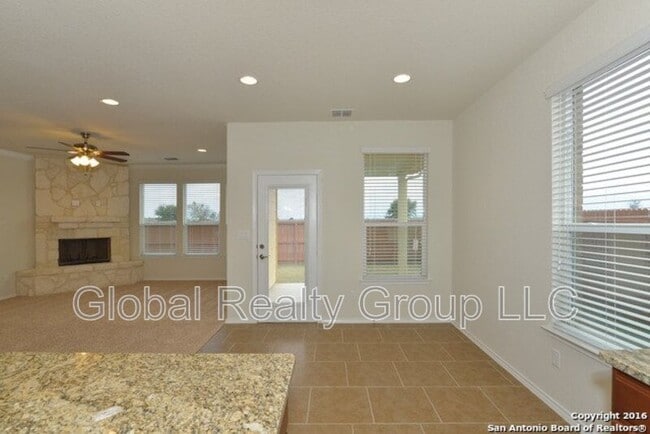 Building Photo - 3408 Woodlawn Farms