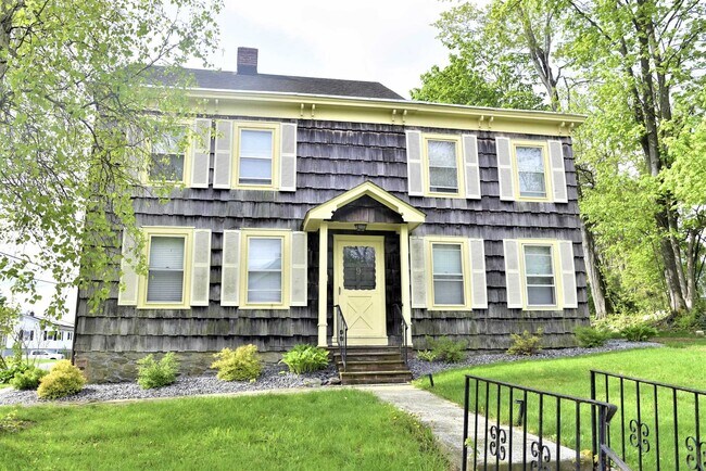 Primary Photo - 9 Church St