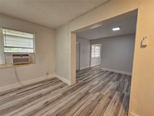 Building Photo - 1727 Fletcher St