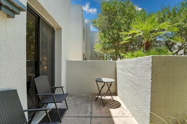 Building Photo - Furnished 2-Bed, 2-Bath Condo in Gainey Ranch