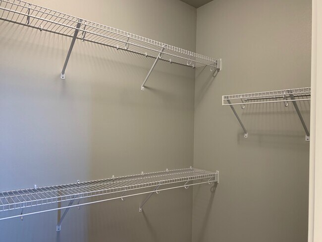 Building Photo - 780 McIntosh Ct