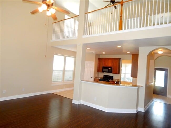 Building Photo - 814 Levi Bend