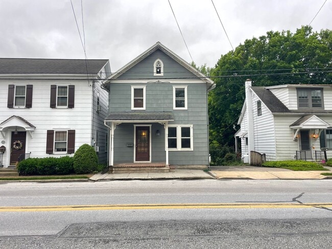 Building Photo - Beautiful 3 Bedroom House in Strasburg