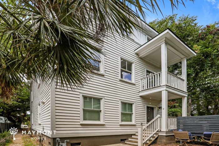 Building Photo - 5 E Hampstead Square