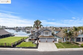 Building Photo - 5752 Drakes Dr