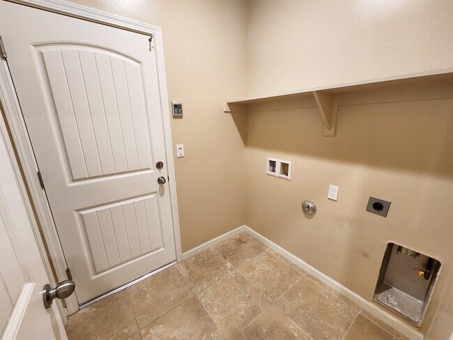 Building Photo - 13710 Onyx Night Dr