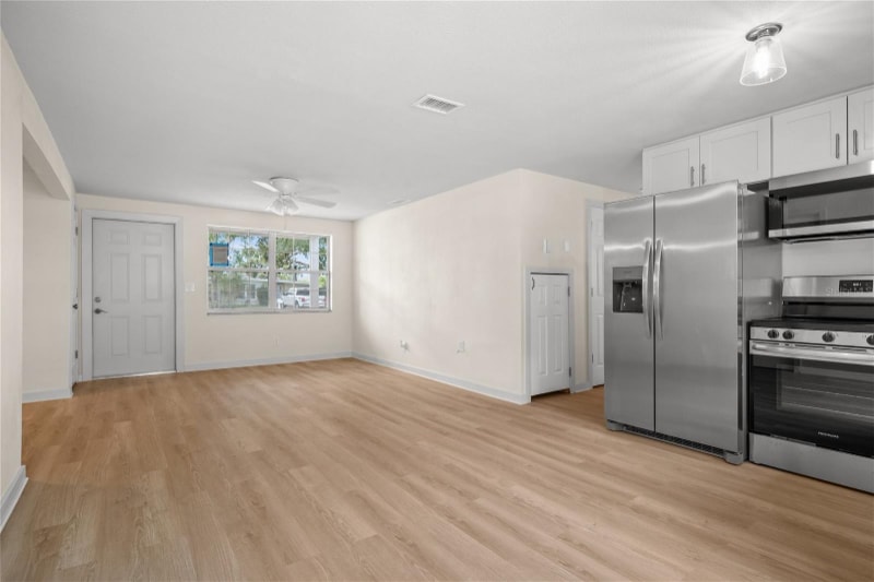 Building Photo - 9049 Orchid Dr