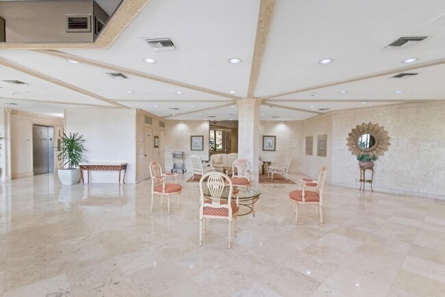 Building Photo - 3610 S Ocean Blvd